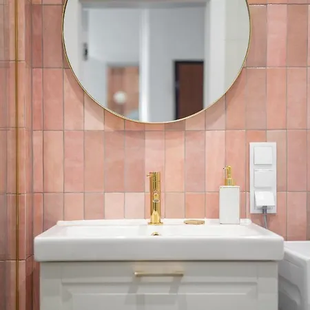 Burakowska Pastel Elegant By Bookinghost Apartmán