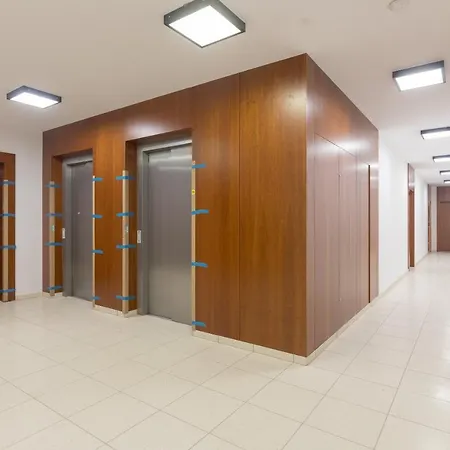 Burakowska Pastel Elegant Apartment Warsaw