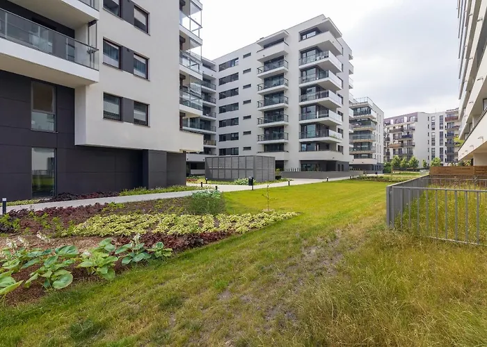 Burakowska Pastel Elegant By Bookinghost Varsó