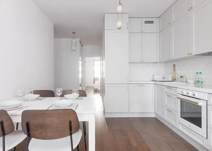 Burakowska Pastel Elegant By Bookinghost Varsó