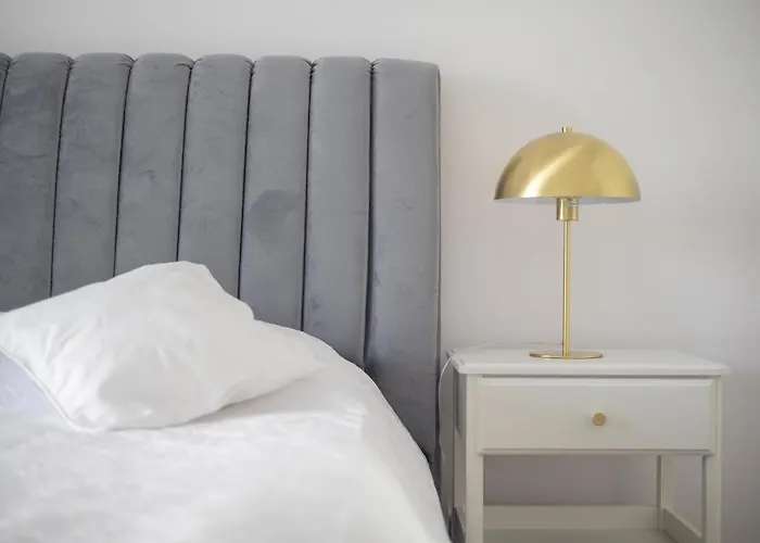 Burakowska Pastel Elegant By Bookinghost Apartman