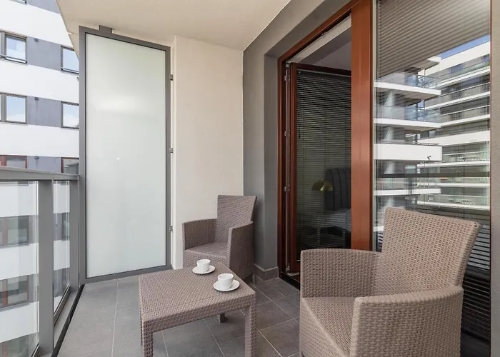 Burakowska Pastel Elegant By Bookinghost